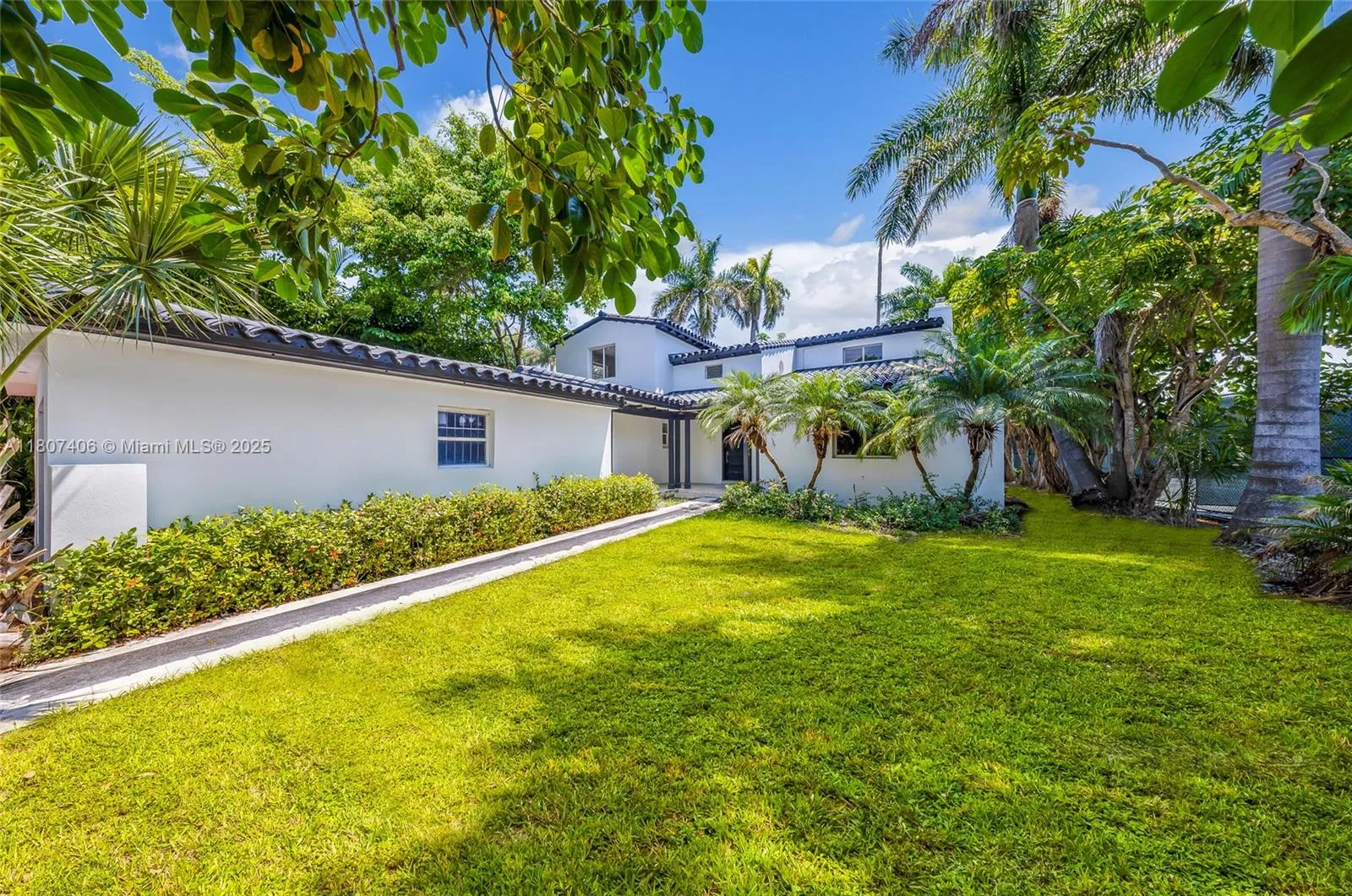 5757 Alton Rd, Miami Beach FL 33140