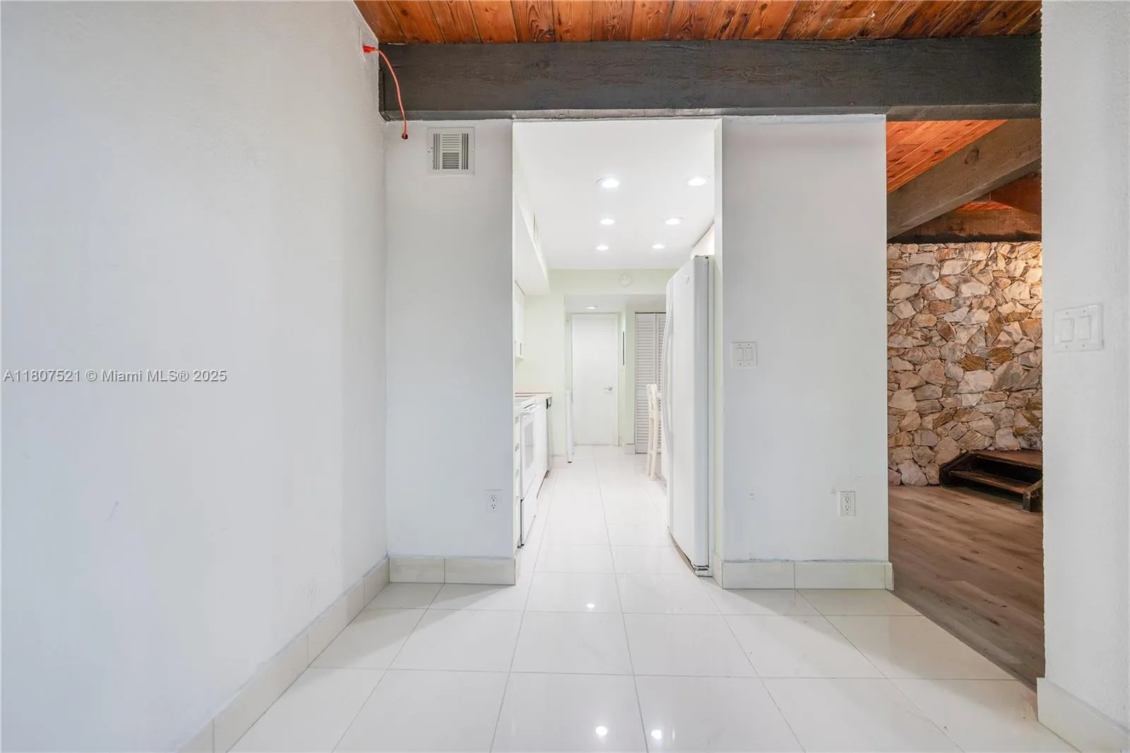 19412 NE 26th Ave # 143B, Miami FL 33180