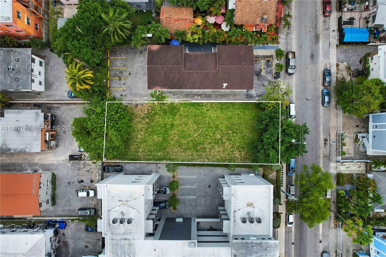 850 SW 2, Miami FL 33130