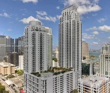 1 bedroom 1 bath for sale at 1050 BRICKELL AV # 202, Miami FL 33131