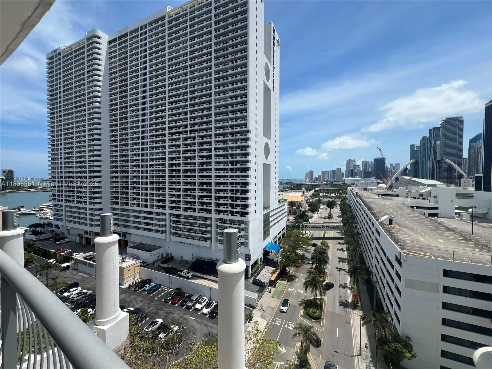 1 bedroom 1 bath for sale at 1750 N Bayshore Dr # 1410, Miami FL 33132