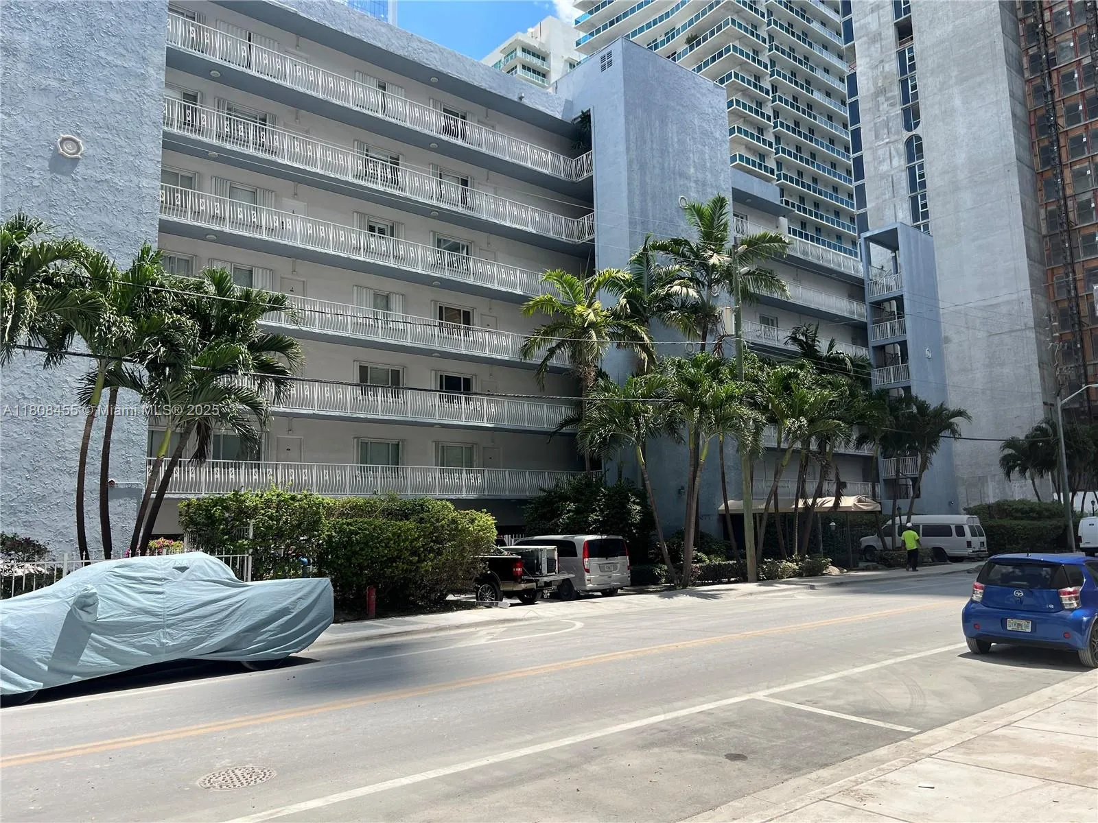 2 bedroom 2 bath for sale at 677 NE 24th St # 607, Miami FL 33137