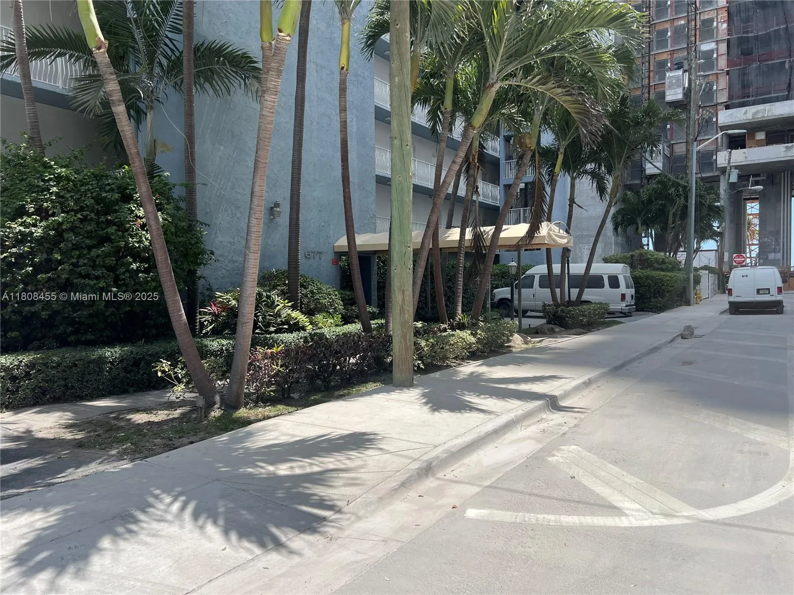 677 NE 24th St # 607, Miami FL 33137