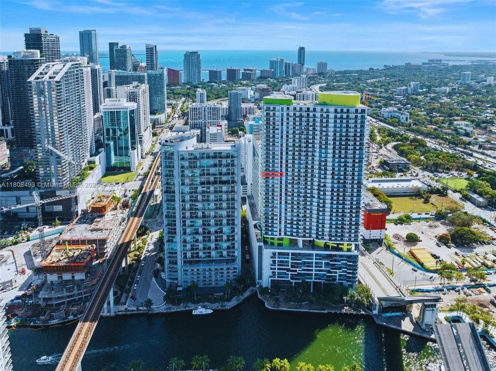3 bedroom 3 bath for sale at 185 SW 7th St # 2911, Miami FL 33130