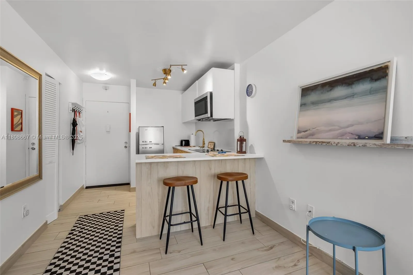 710 Washington Ave # 323, Miami Beach FL 33139