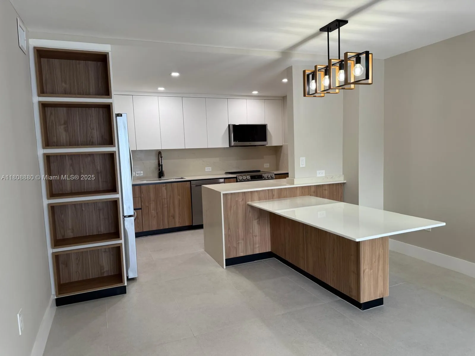 6801 Indian Creek Dr # 207, Miami Beach FL 33141