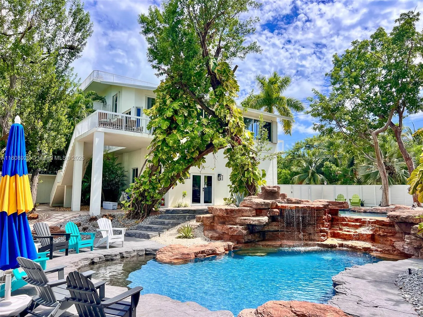 4 bedroom 3 bath for sale at 168 Indian Mound Trl, Islamorada FL 33070