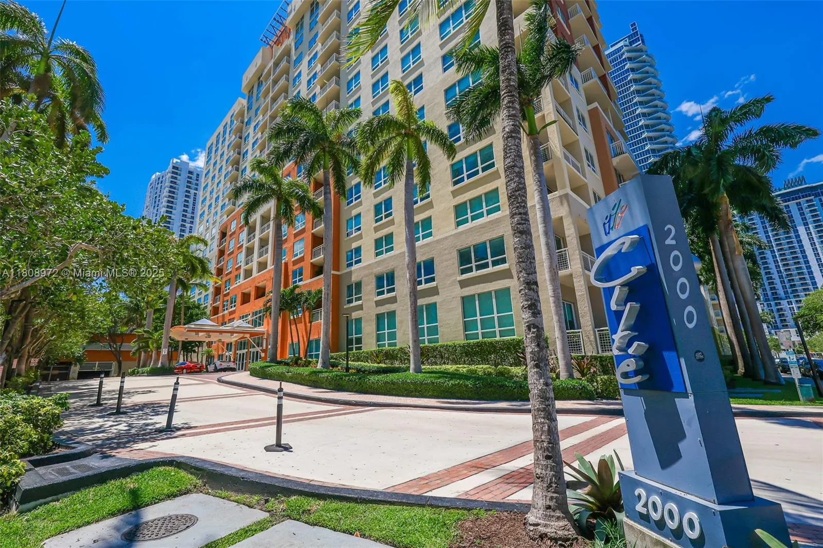 3 bedroom 2 bath for sale at 2000 N Bayshore Dr # 621, Miami FL 33137