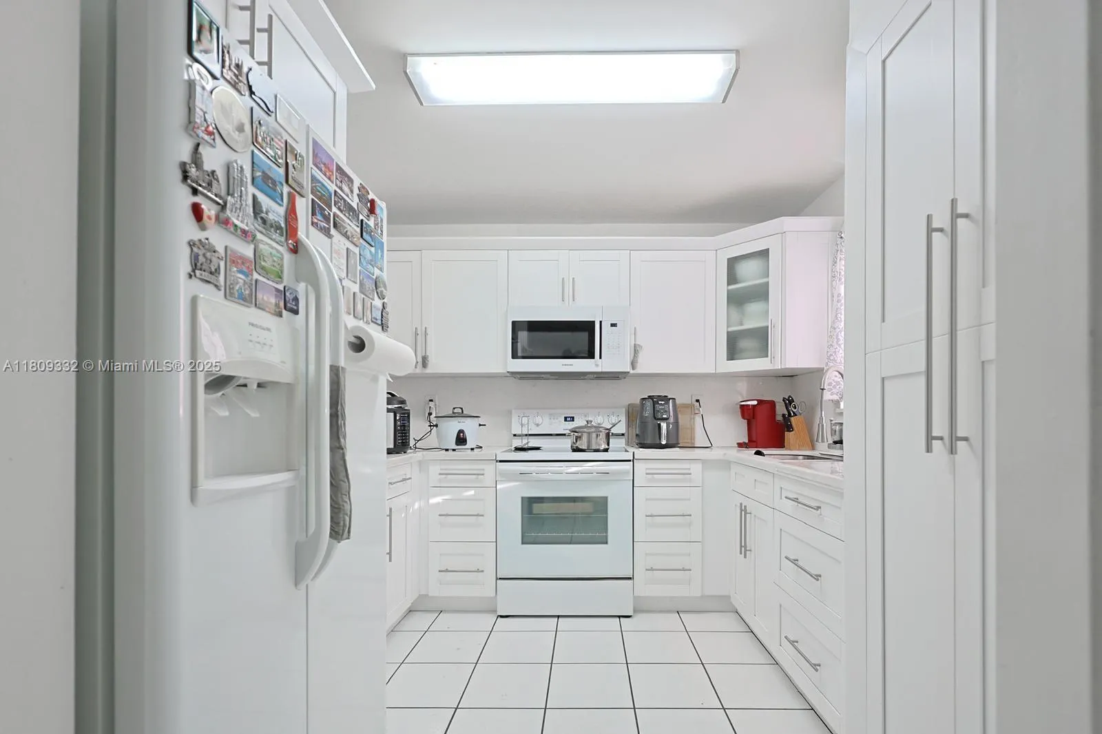 2730 W 76th St # 104, Hialeah FL 33016