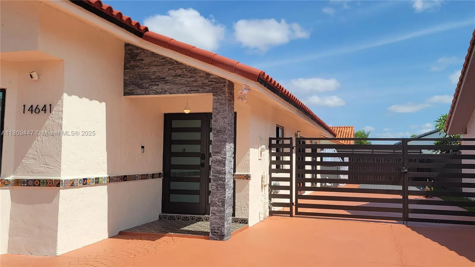 14641 SW 52nd St, Miami FL 33175