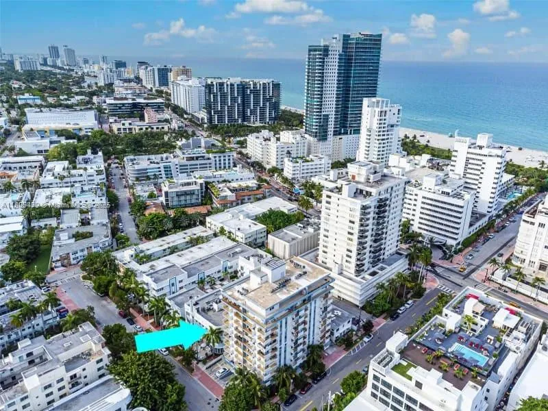 1 bedroom 1 bath for sale at 245 18th St # 305, Miami Beach FL 33139