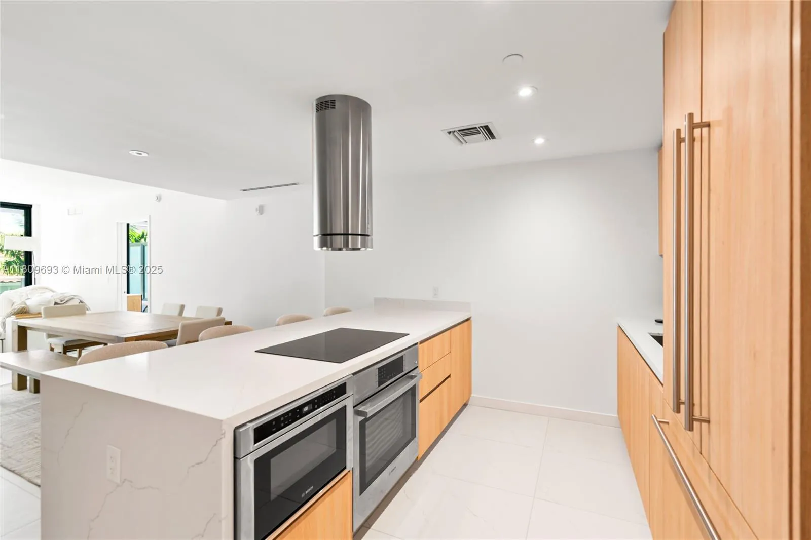 9901 W Bay Harbor Dr # 305, Bal Harbour FL 33154