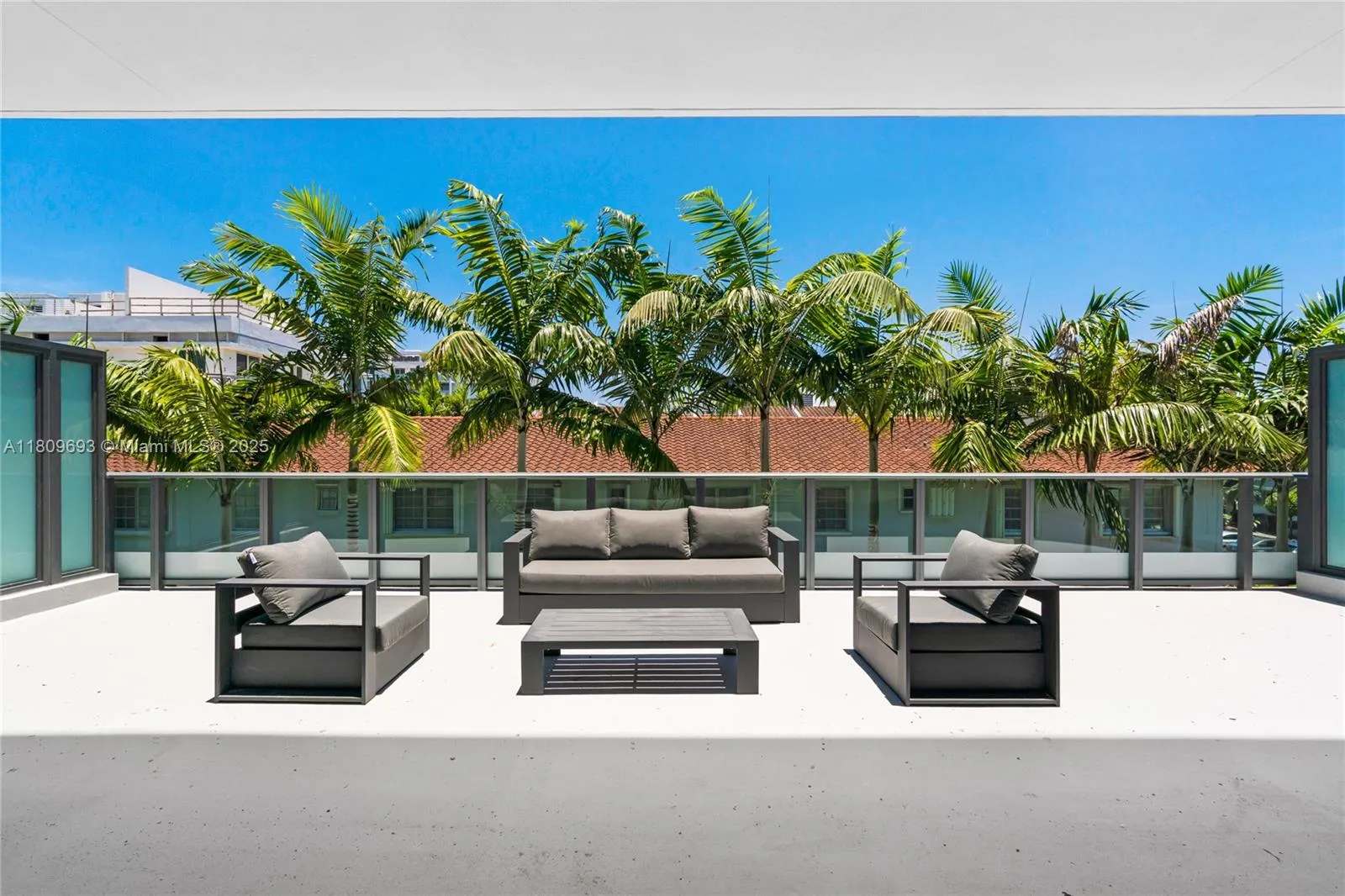 9901 W Bay Harbor Dr # 305, Bal Harbour FL 33154