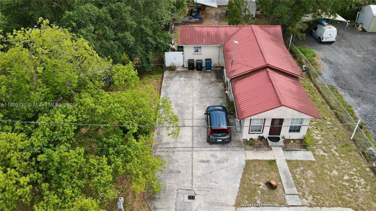 2 bedroom 2 bath Residential for sale at 10 BRUCE AVE, Frostproof FL 33843