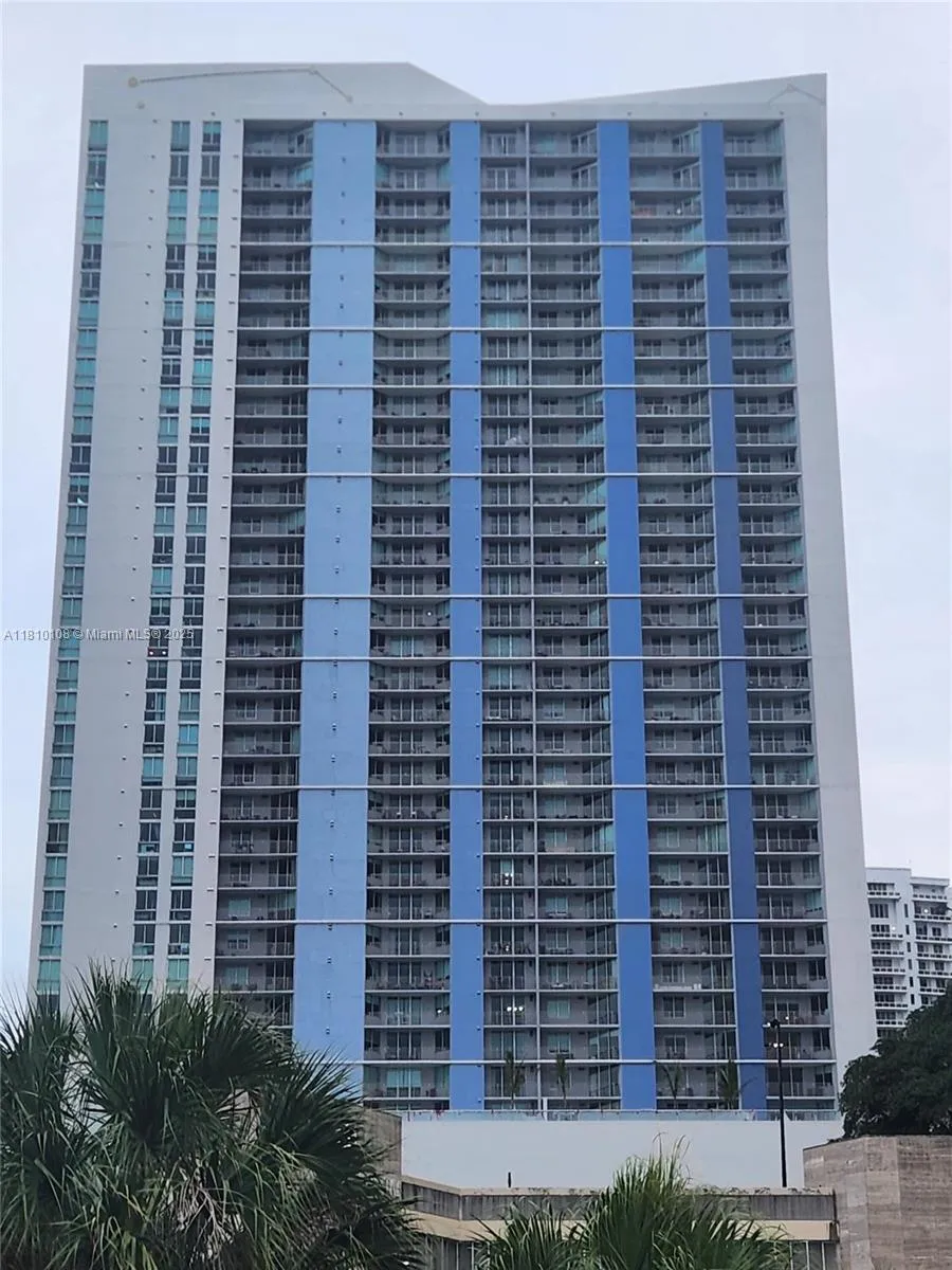 325 S Biscayne Blvd # 1822, Miami FL 33131