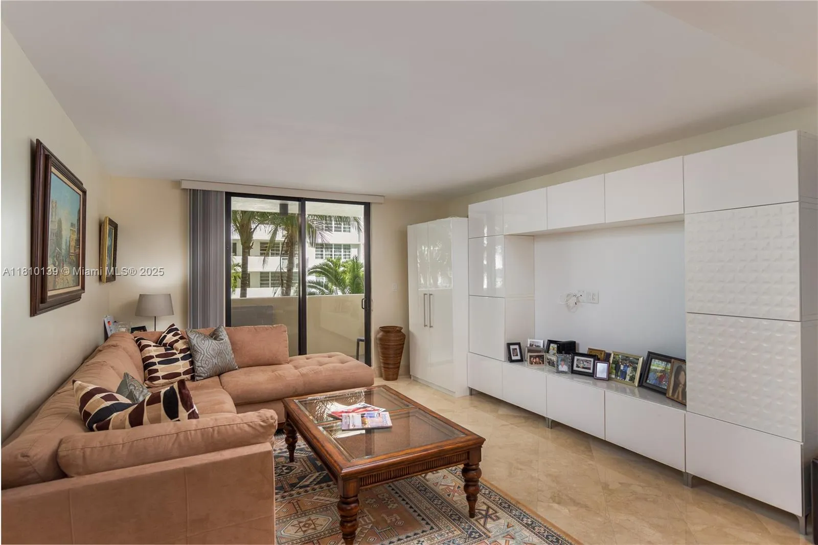 1623 Collins Ave # 509, Miami Beach FL 33139