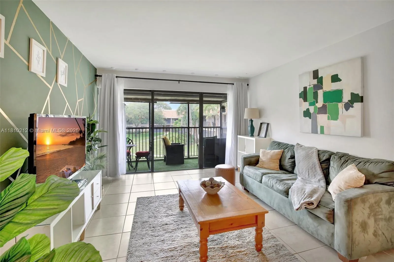 5821 Washington St # 30, Hollywood FL 33023