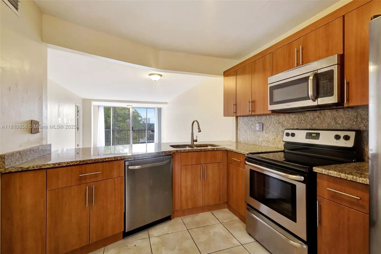 2 bedroom 2 bath for sale at 1780 NE 191st St # 2, Miami FL 33179