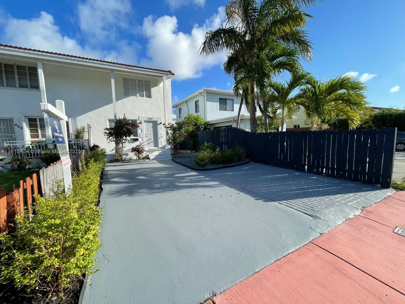 660 86th St, Miami Beach FL 33141