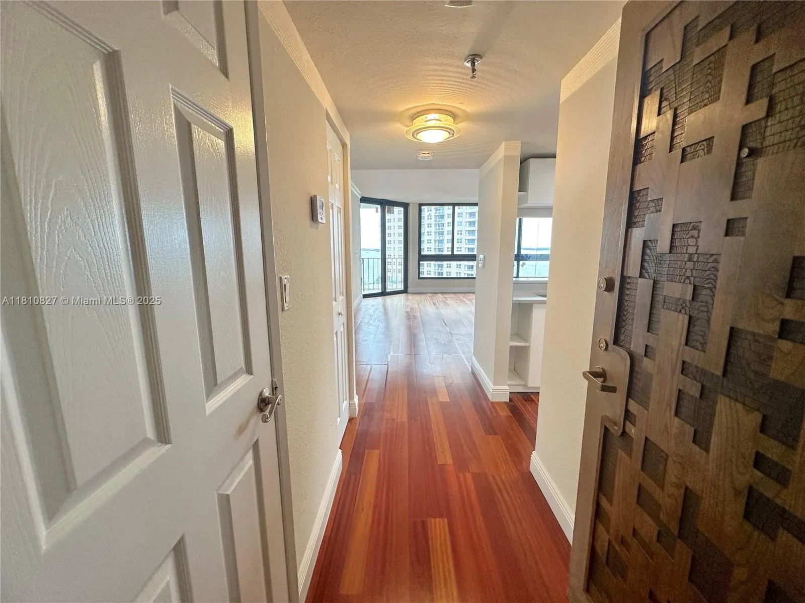 520 Brickell Key Dr # A811, Miami FL 33131