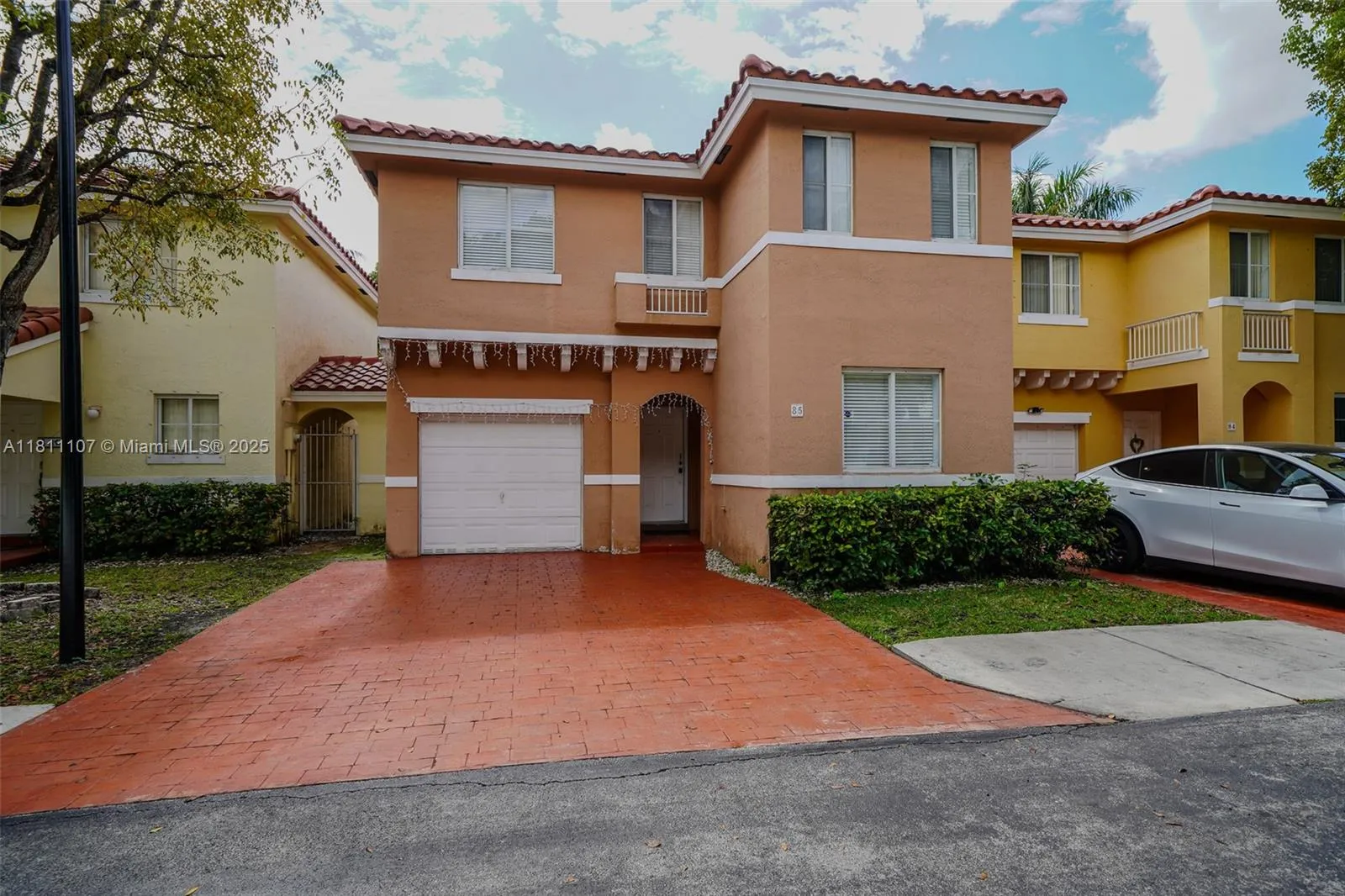 3 bedroom 3 bath for sale at 14816 SW 104th St # 85, Miami FL 33196