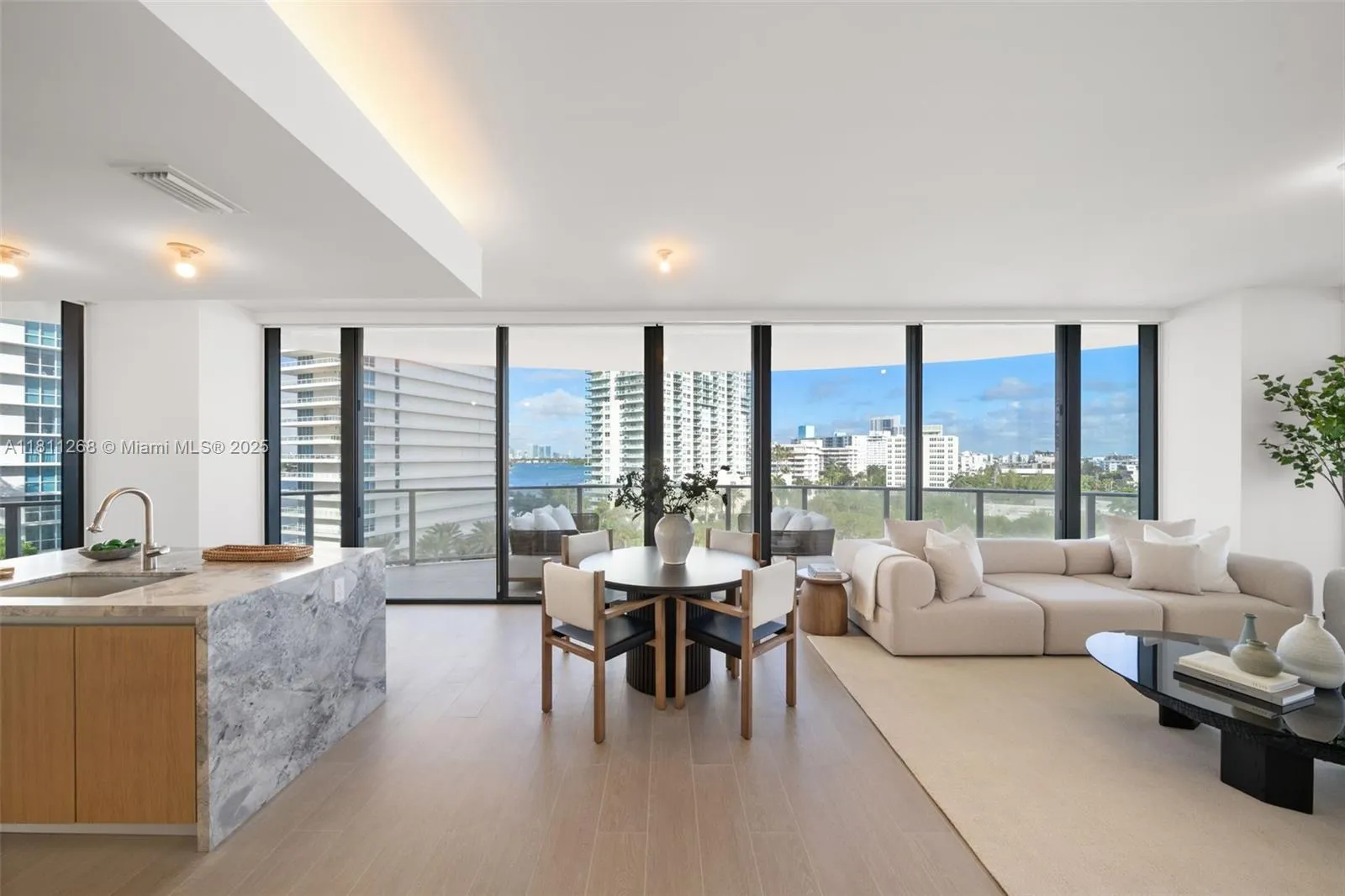 2 bedroom 2 bath for sale at 500 Alton Rd # 805, Miami Beach FL 33139