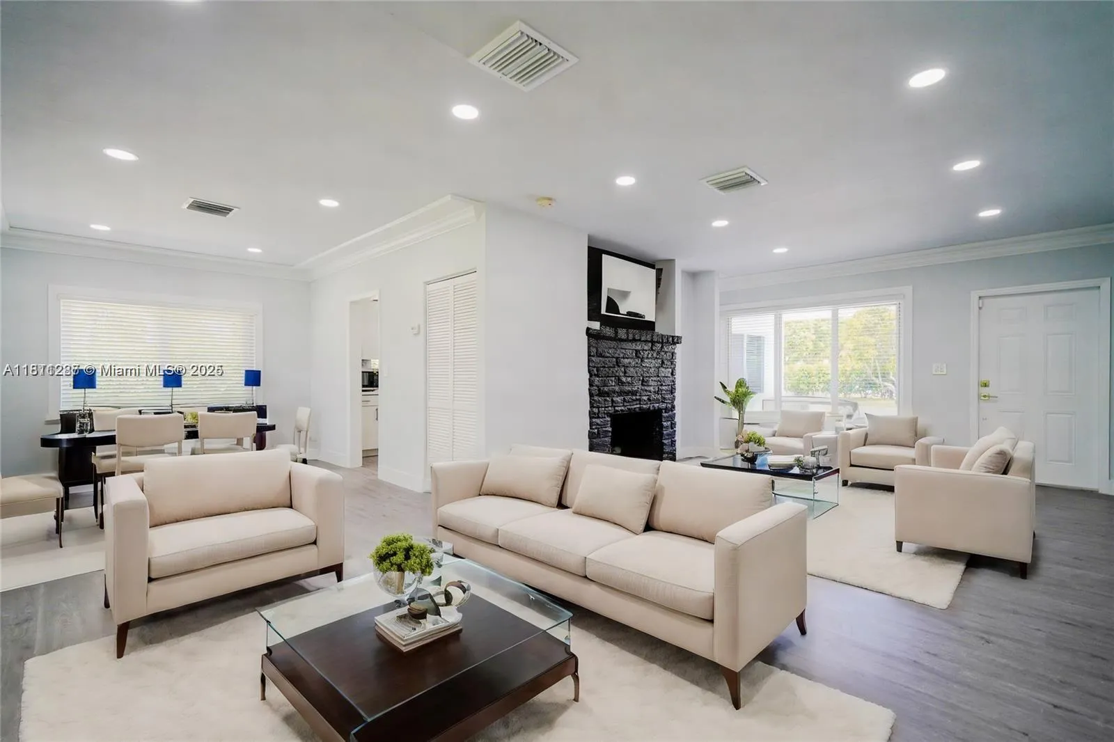 8390 SW 64th St, Miami FL 33143