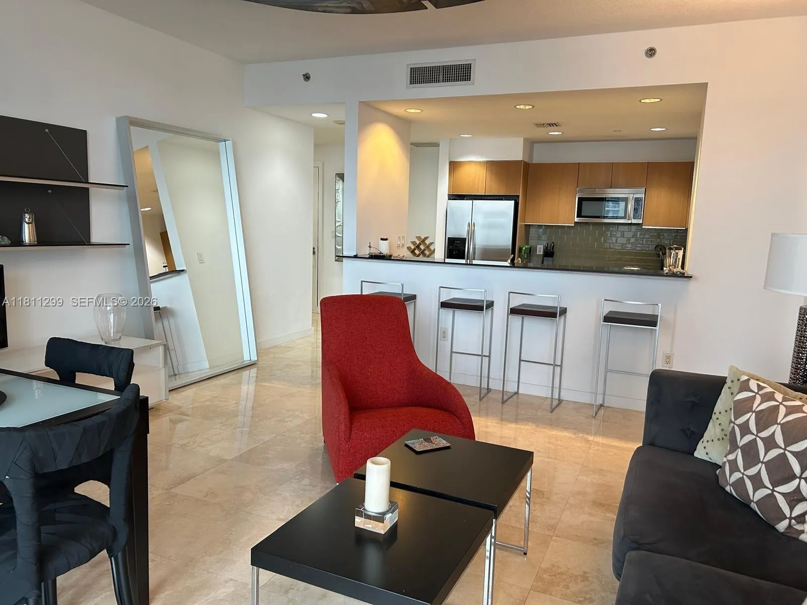 1 bedroom 1 bath for sale at 1050 Brickell Ave # 3102, Miami FL 33131