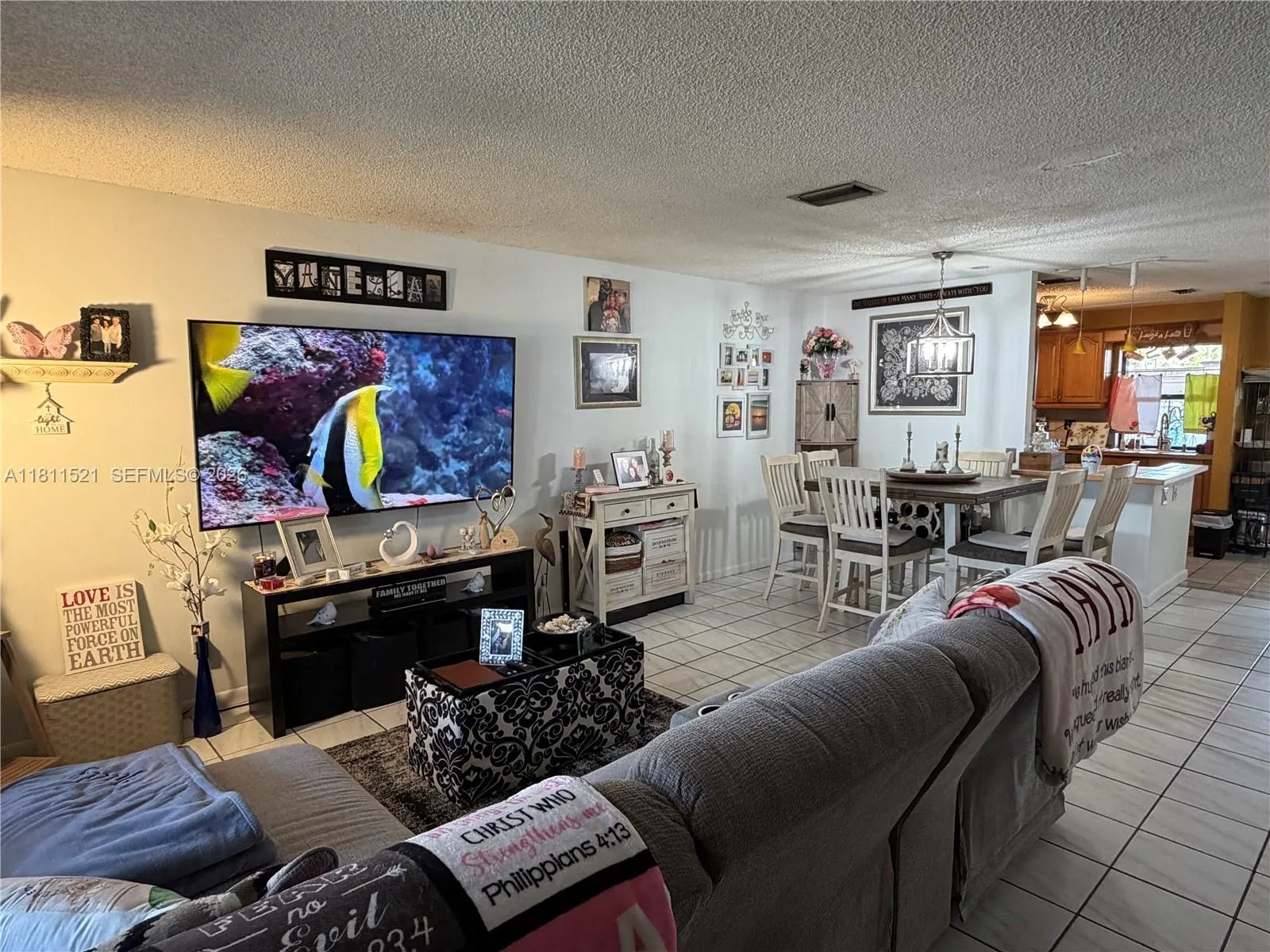 2 bedroom 2 bath for sale at 10428 NW 3rd St, Pembroke Pines FL 33026