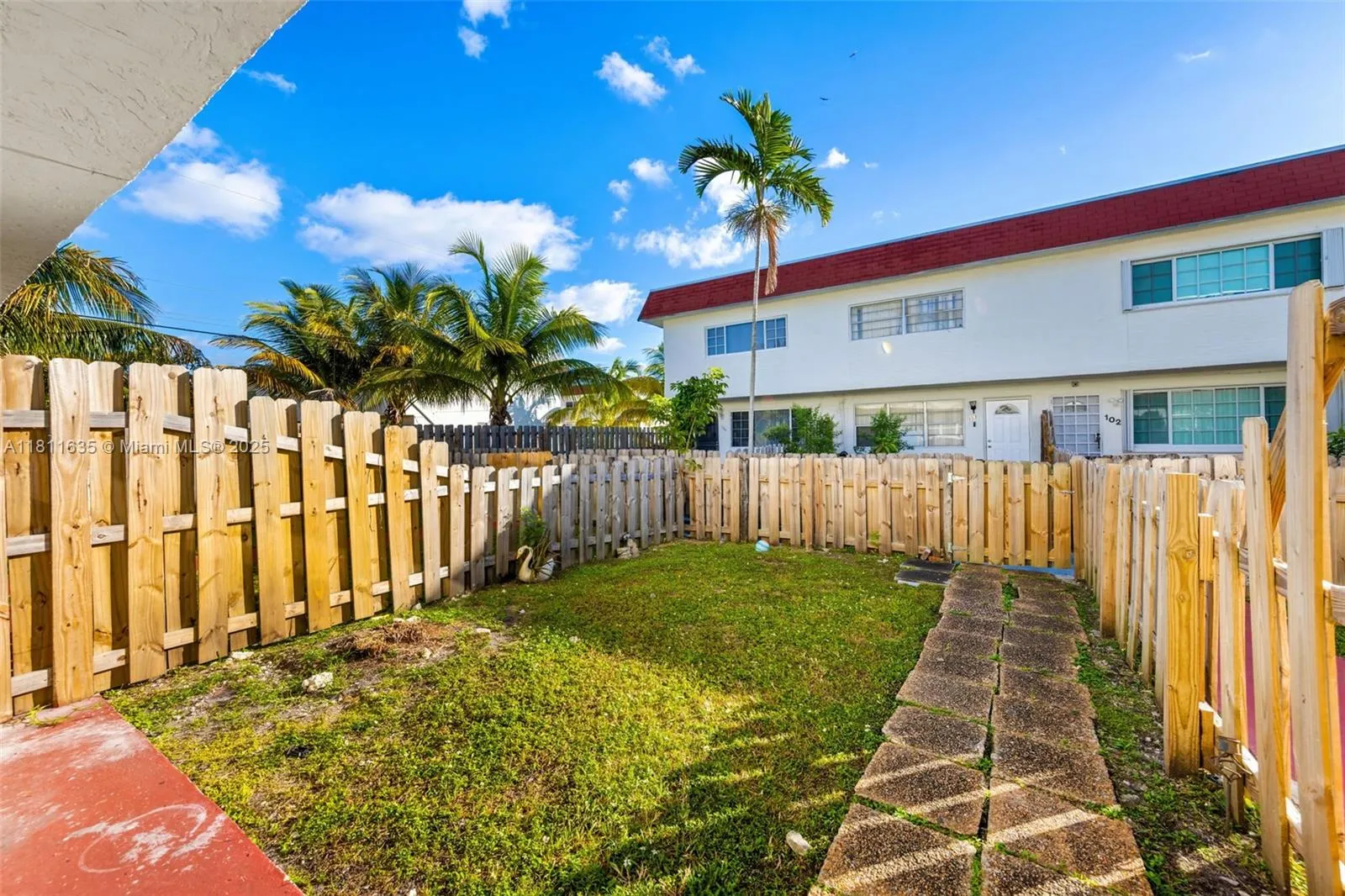 1461 NE 150th St # 103, Miami FL 33161