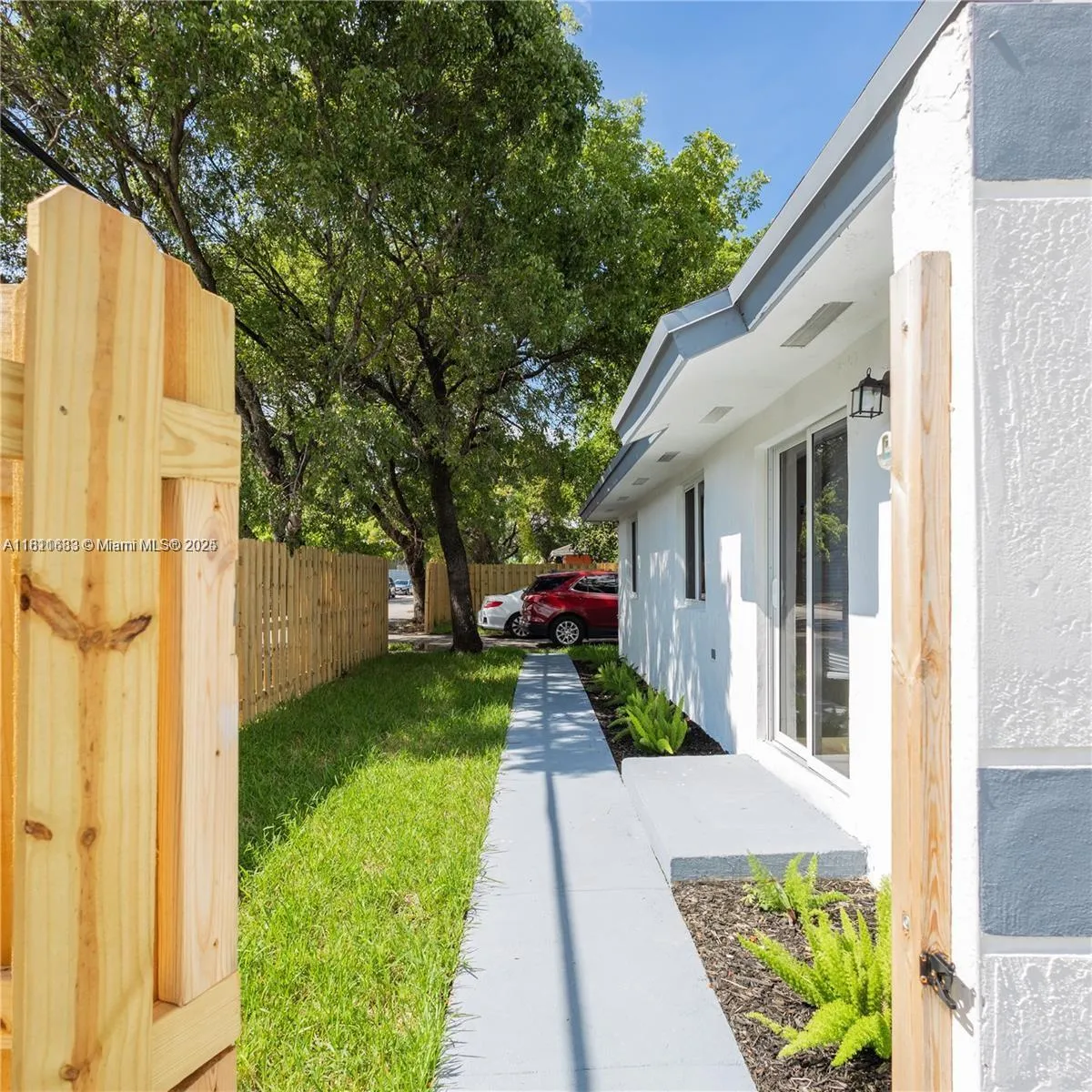 1967 NW 65th St, Miami FL 33147