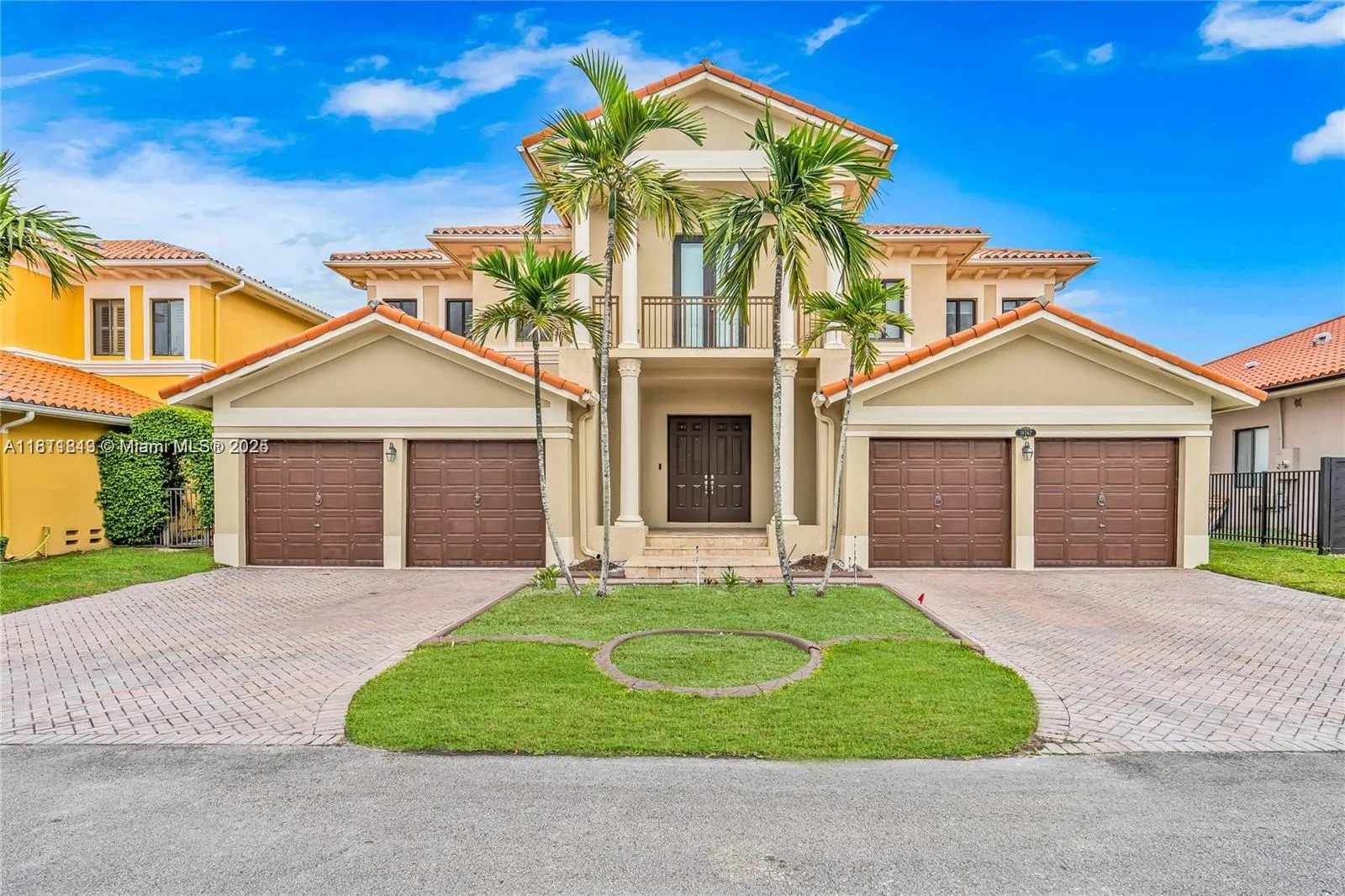5 bedroom 4 bath for sale at 19347 SW 79th Pl, Cutler Bay FL 33157