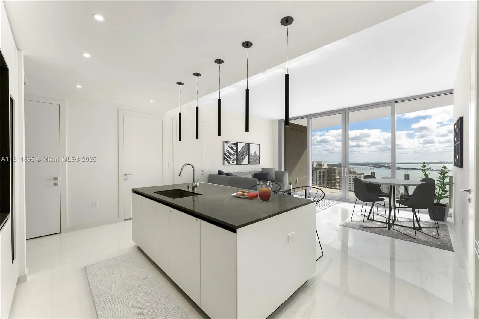 2 bedroom 2 bath for sale at 300 Biscayne Blvd Way # 3606, Miami FL 33130