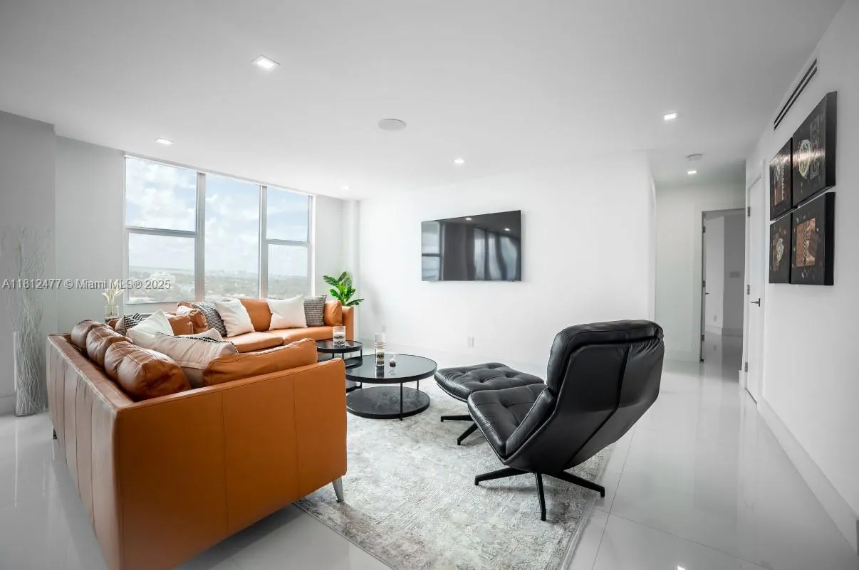 3 bedroom 3 bath for sale at 5600 Collins Ave # 14K, Miami Beach FL 33140