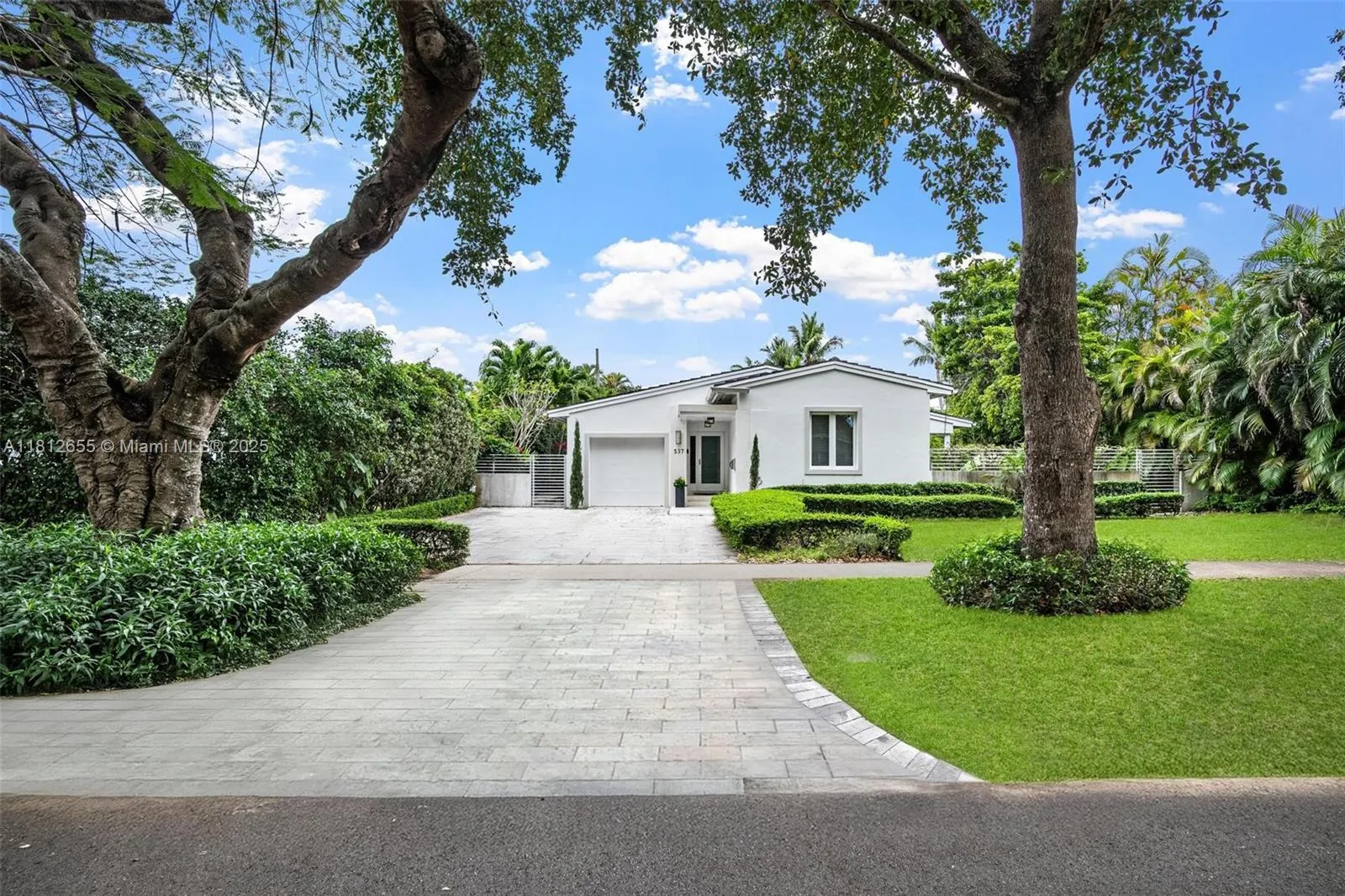 537 Marmore Ave, Coral Gables FL 33146