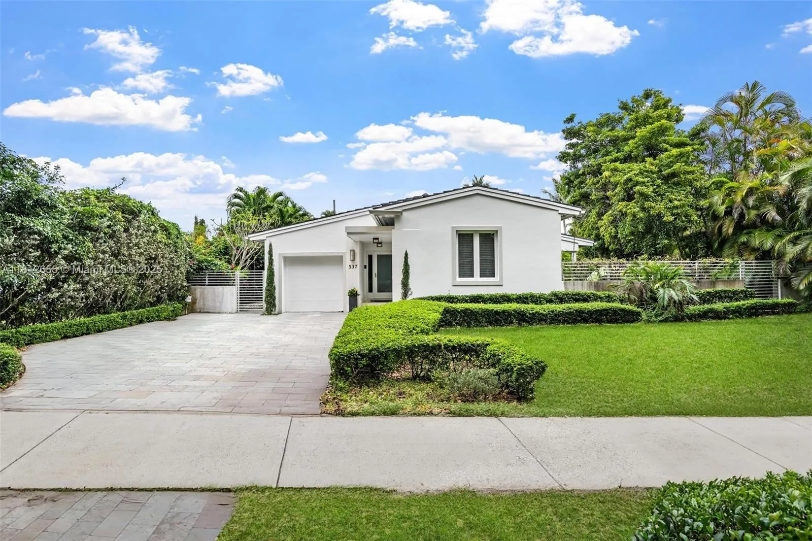 537 Marmore Ave, Coral Gables FL 33146