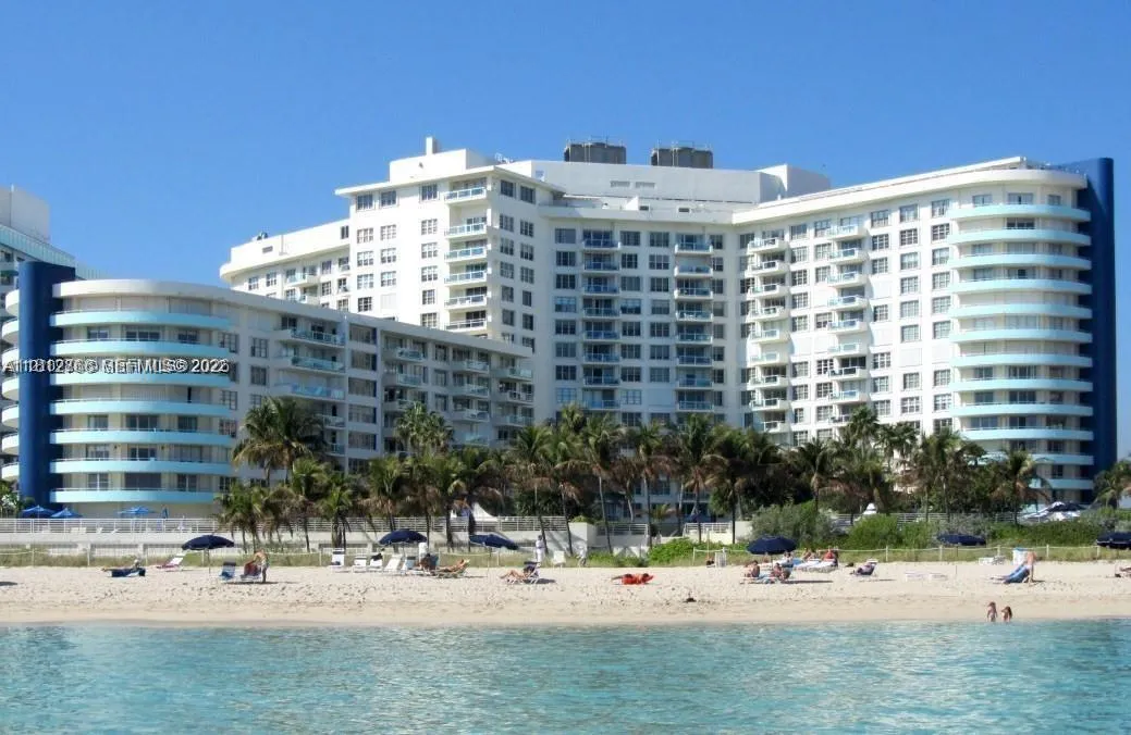 2 bedroom 2 bath for sale at 5161 Collins Ave # 315, Miami Beach FL 33140