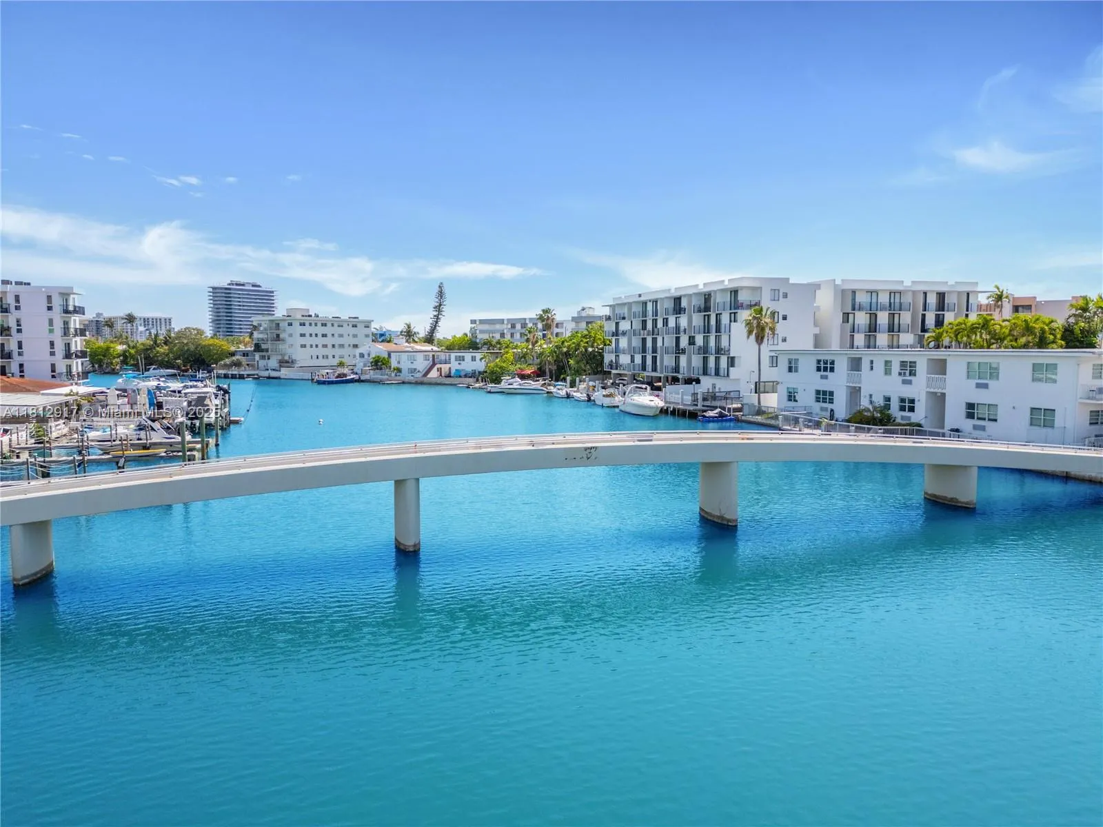 8040 Tatum Waterway Dr # 12, Miami Beach FL 33141