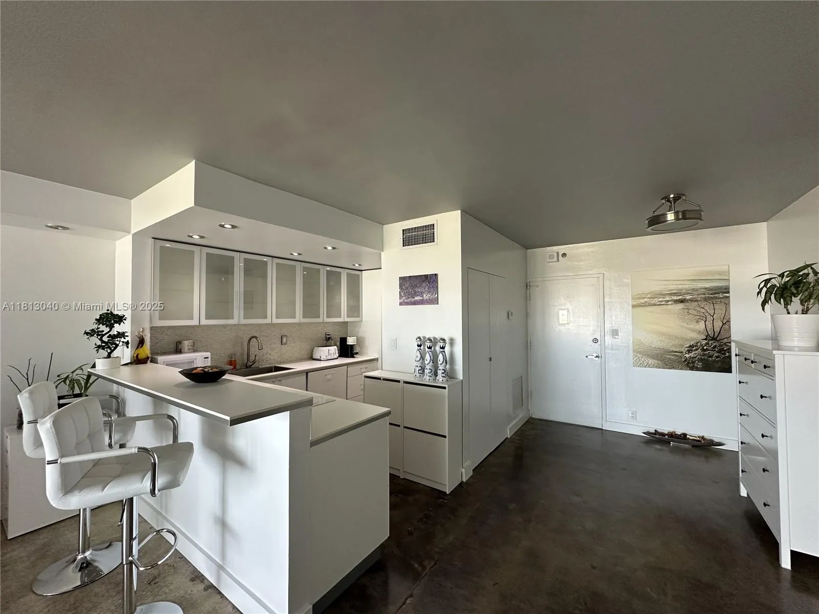 1000 West Ave # 932, Miami Beach FL 33139