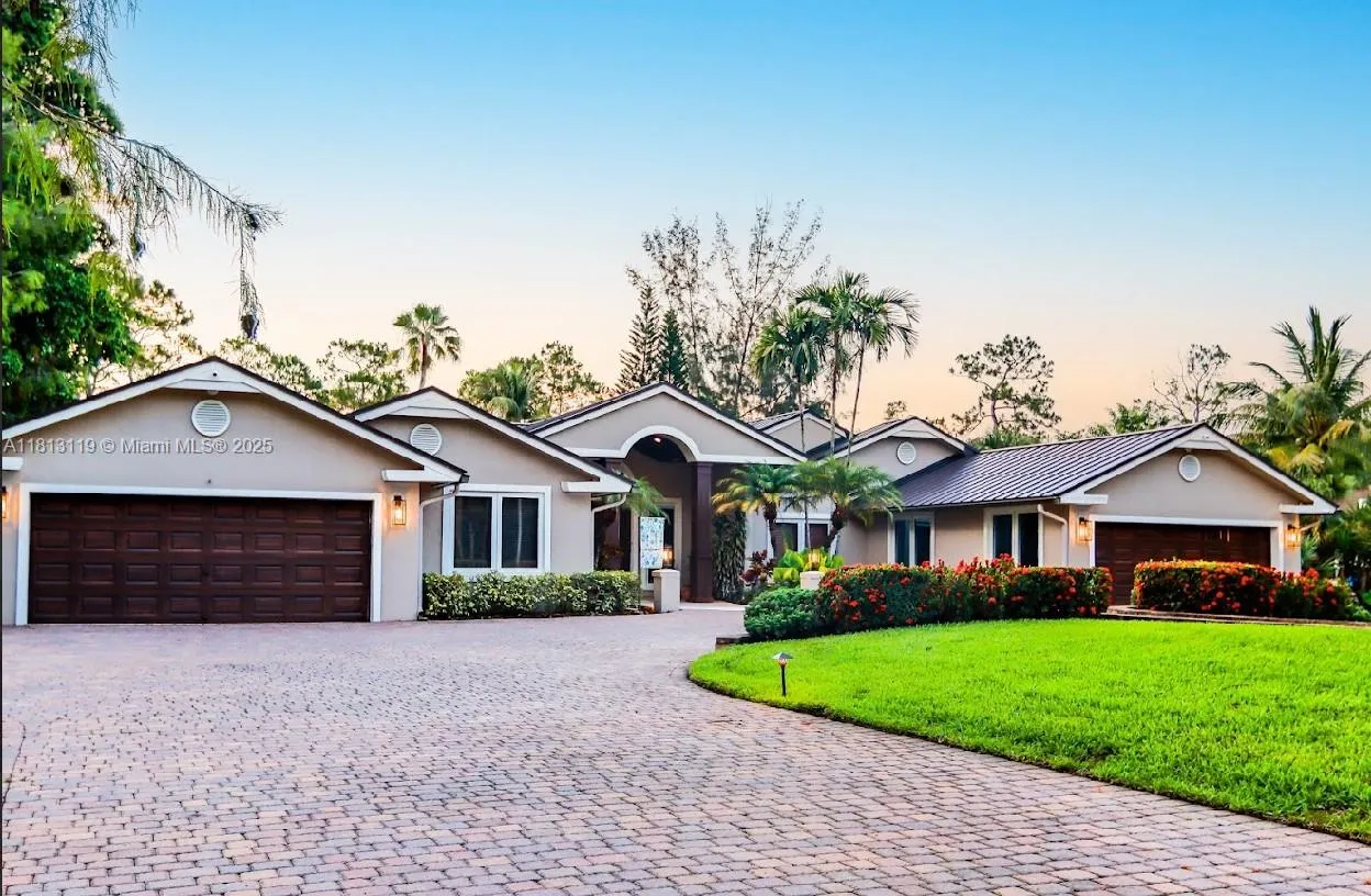 5954 NW 74th Ter, Parkland FL 33067