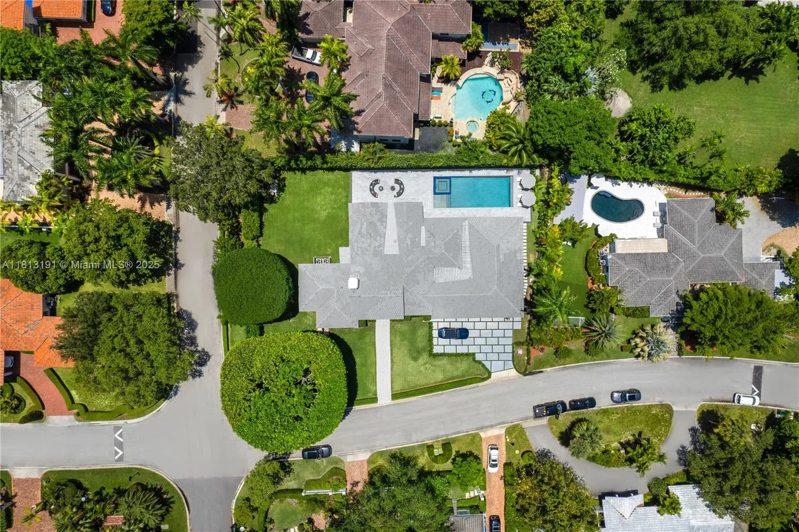 4380 Lake Rd, Miami FL 33137