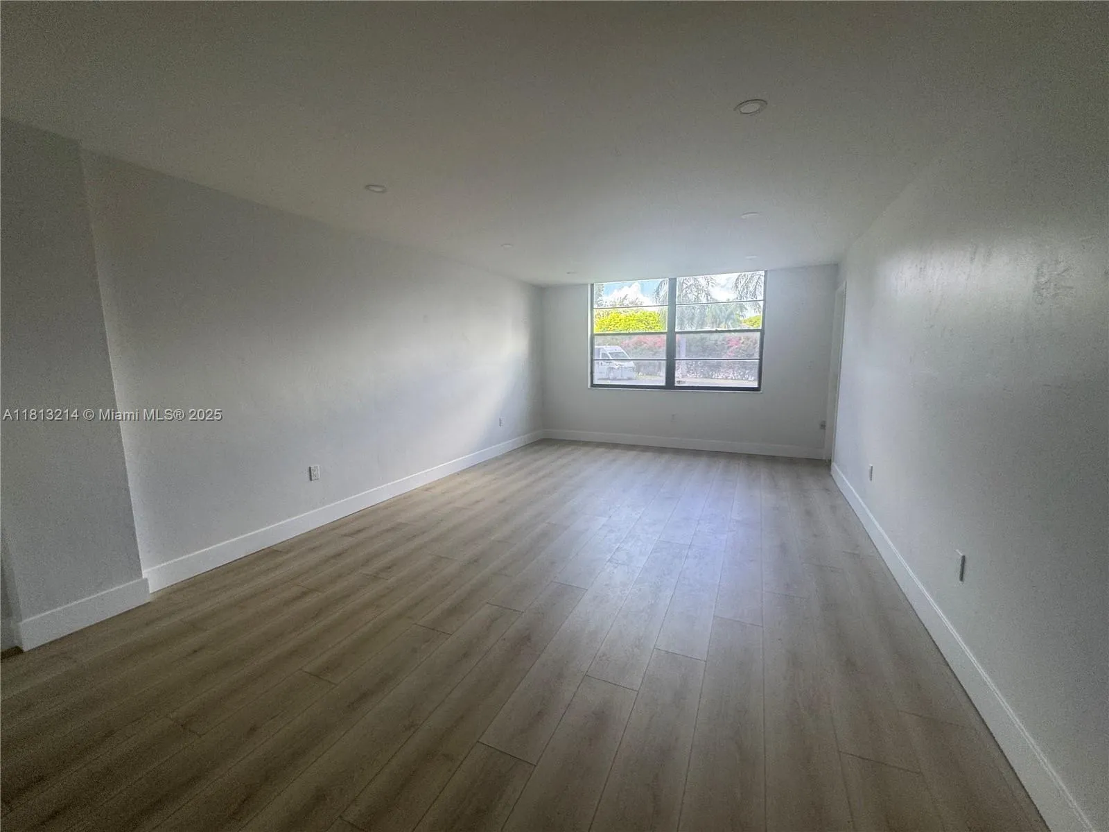 10854 N Kendall Dr # 106, Miami FL 33176