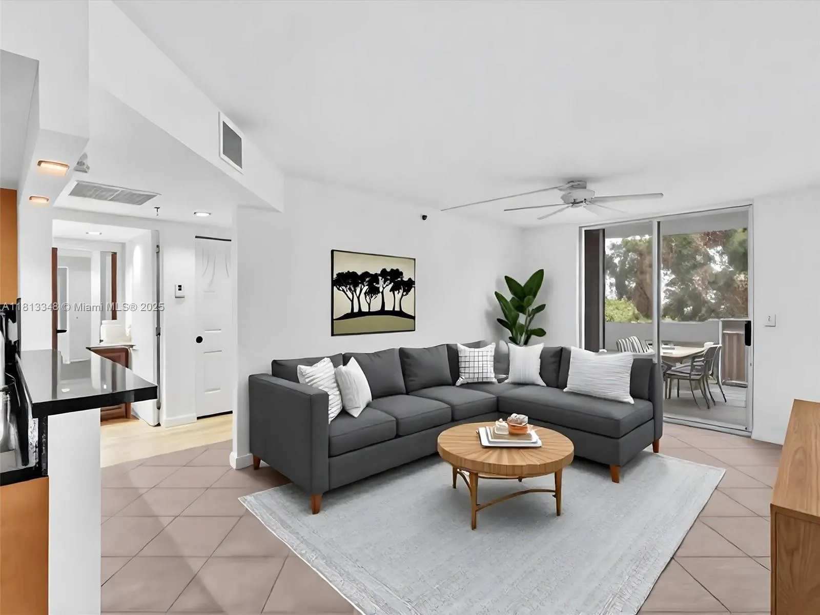 1621 Bay Rd # 406, Miami Beach FL 33139