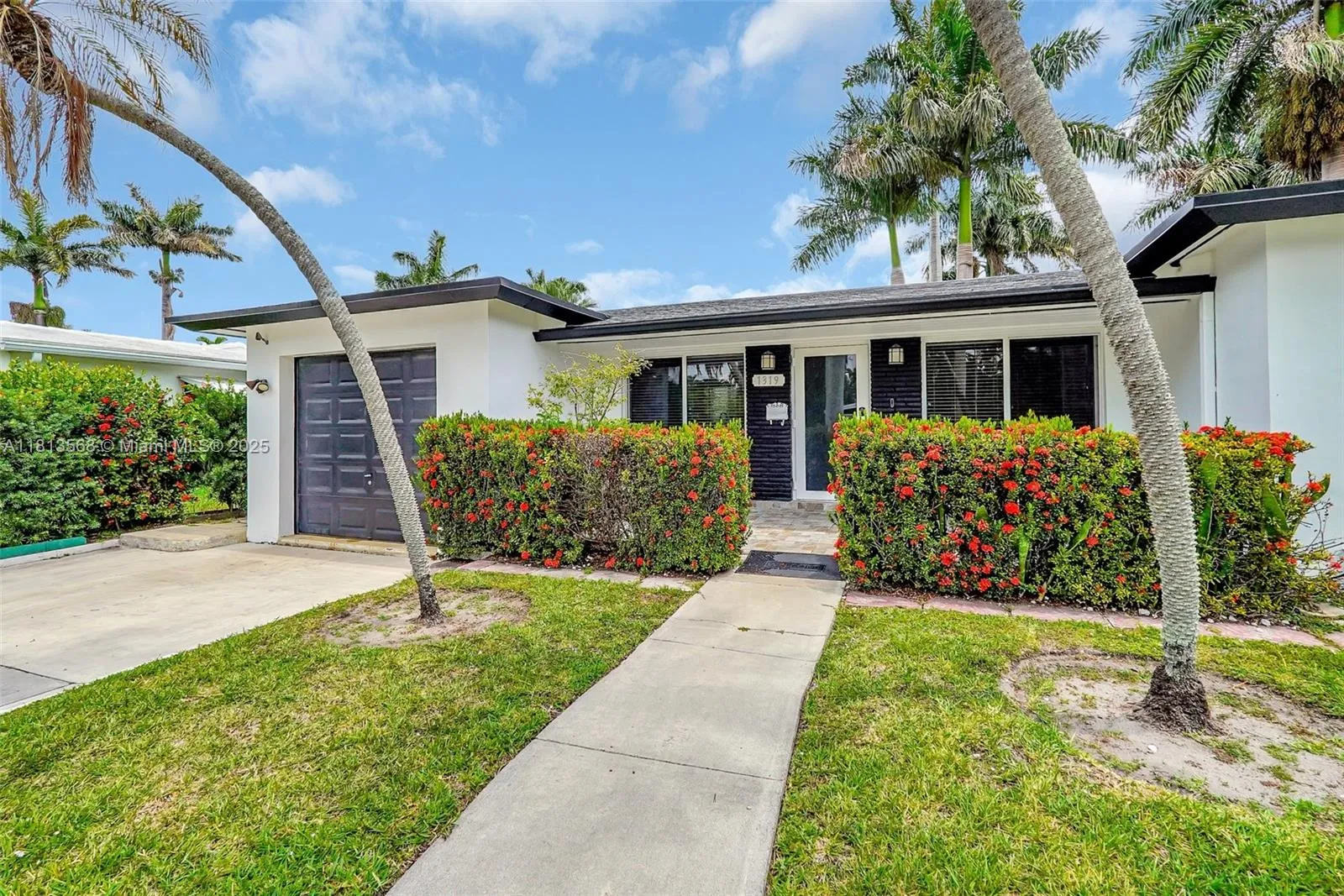 1319 Buchanan St, Hollywood FL 33019