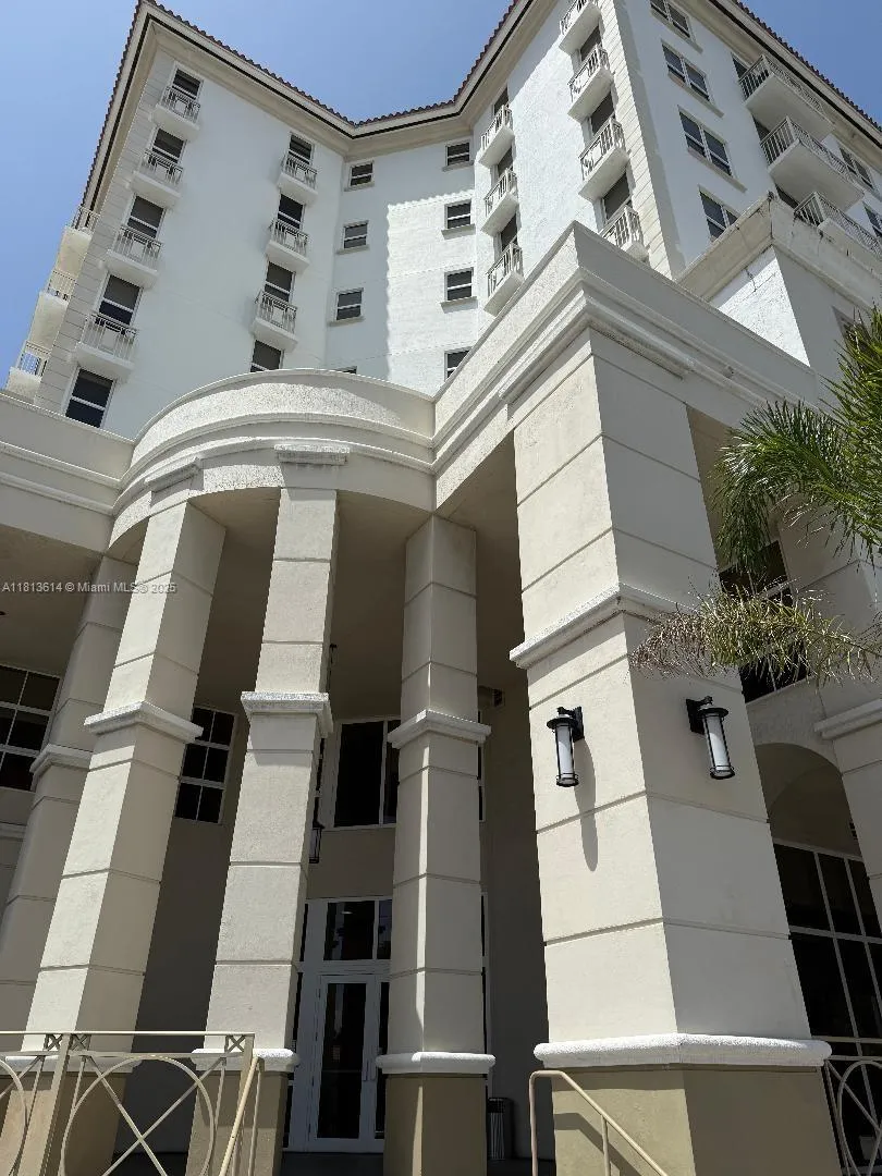 2030 S Douglas Rd # 114, Coral Gables FL 33134