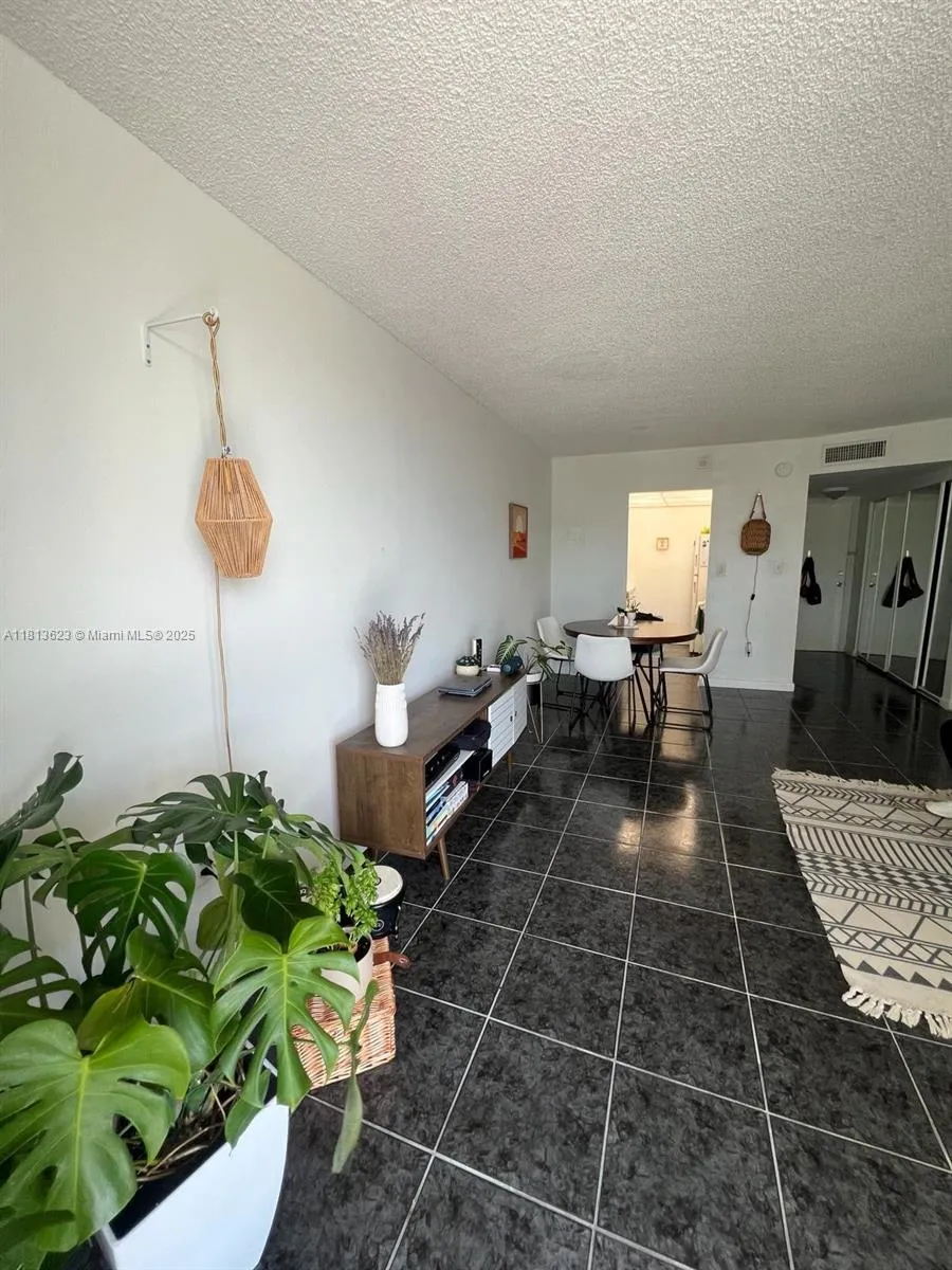2350 NE 135th St # 208, North Miami FL 33181