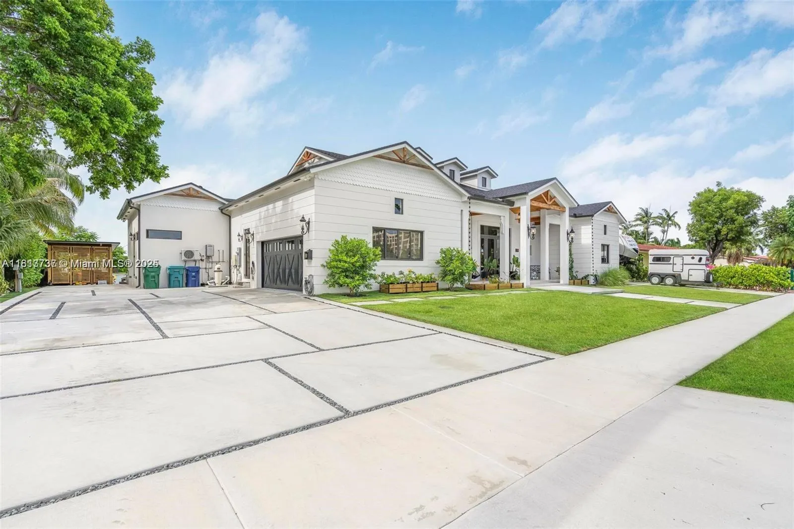 9291 SW 88th St, Miami FL 33176