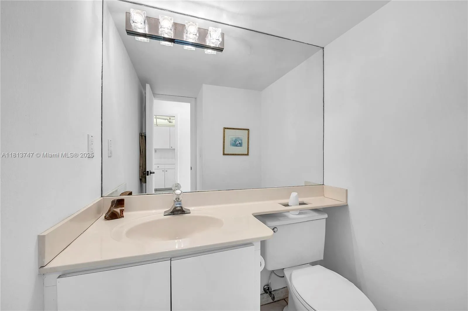 8900 Washington # 411, Pembroke Pines FL 33025