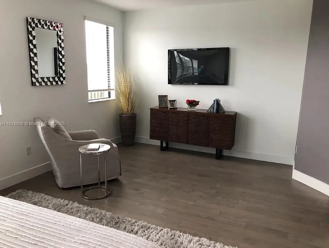 1405 N Dixie Hwy # 4, Fort Lauderdale FL 33304