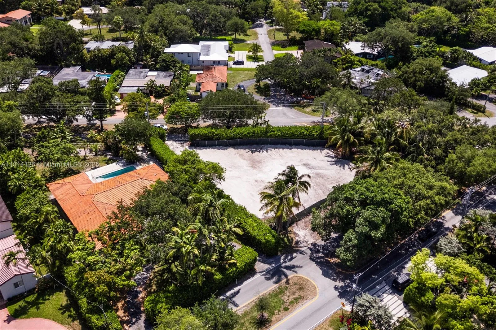 10801 Griffing Blvd, Biscayne Park FL 33161